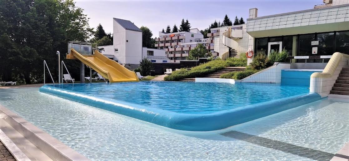 Pools, Sauna Und Balkon Mit Panoramablick سانكت انجلمار المظهر الخارجي الصورة